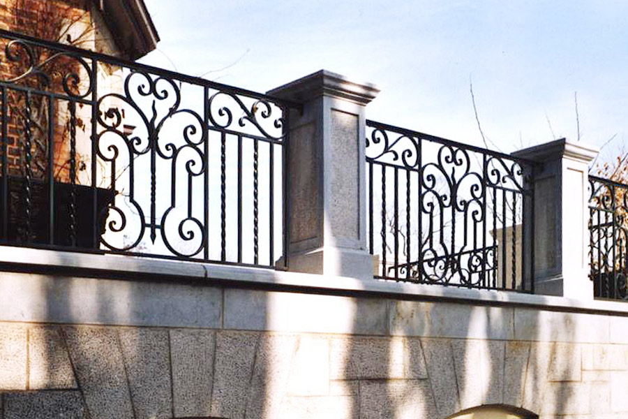 Balustrade en fer forgé.